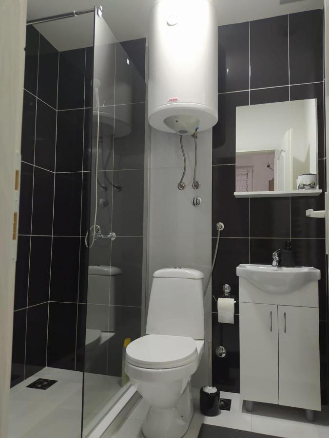 Lotus House Appartement Zrenjanin Buitenkant foto