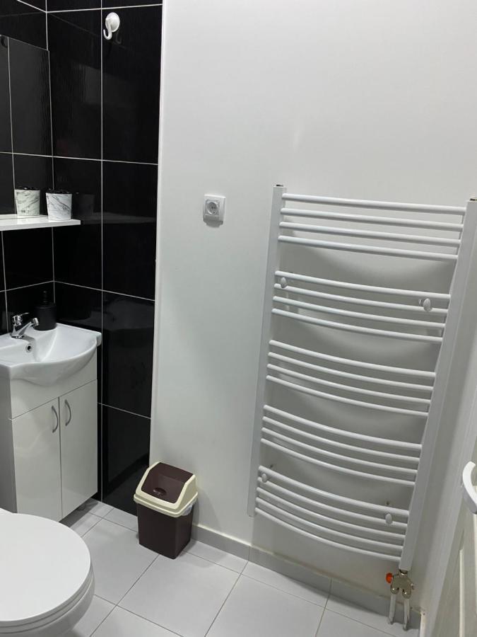 Lotus House Appartement Zrenjanin Buitenkant foto